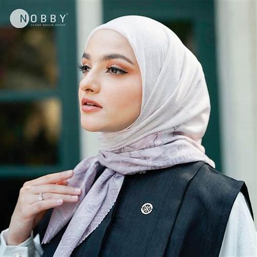 Nobby Bahiya Scarf Kerudung Segiempat Bahan Rose Foile